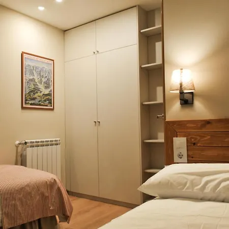 Chardin De Llum-apartamentos Chardins * 贝纳斯克